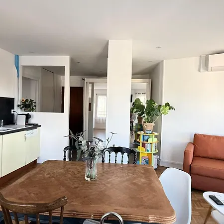 Dijon Centre Climatise 55 M Carre Avec Balcon Διαμέρισμα *